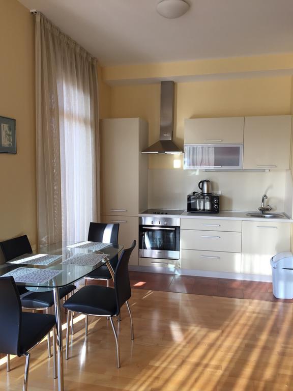 Apartments Ploski Херцег-Нови Экстерьер фото
