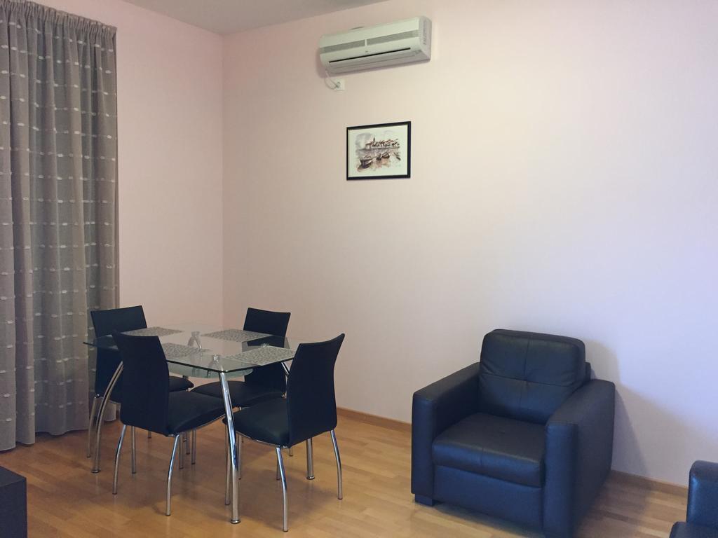 Apartments Ploski Херцег-Нови Экстерьер фото